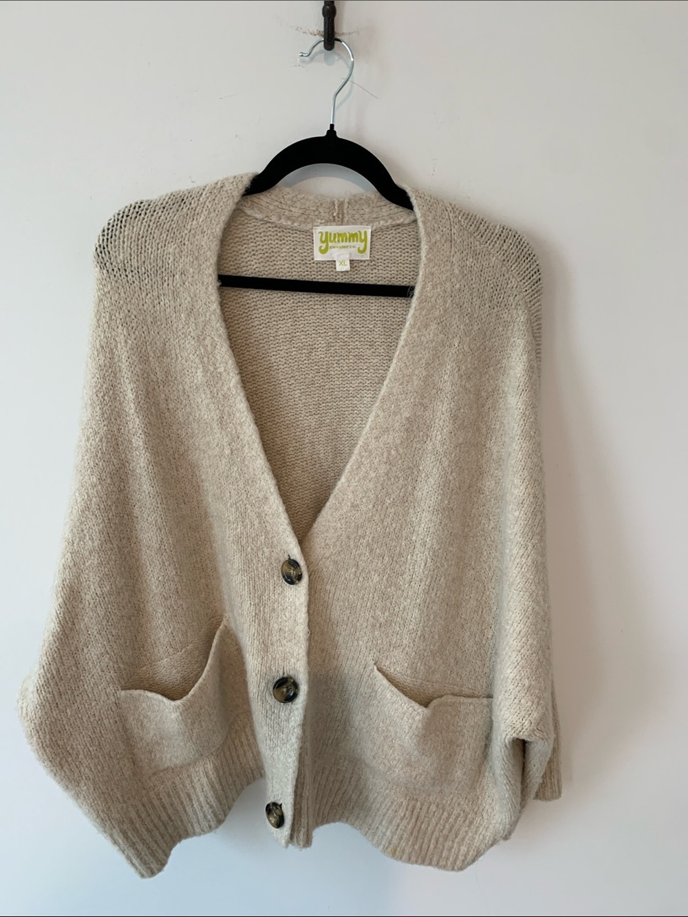 Yummy Sweater co. Oatmeal V-Neck Button Front Women's Cardigan xL NWOT